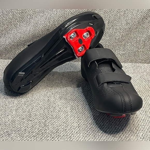 Black and Red Athletic Cycling Shoes with Velcro Straps main image 13